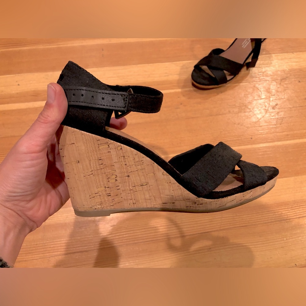 Adorable Black Toms Wedge Heels